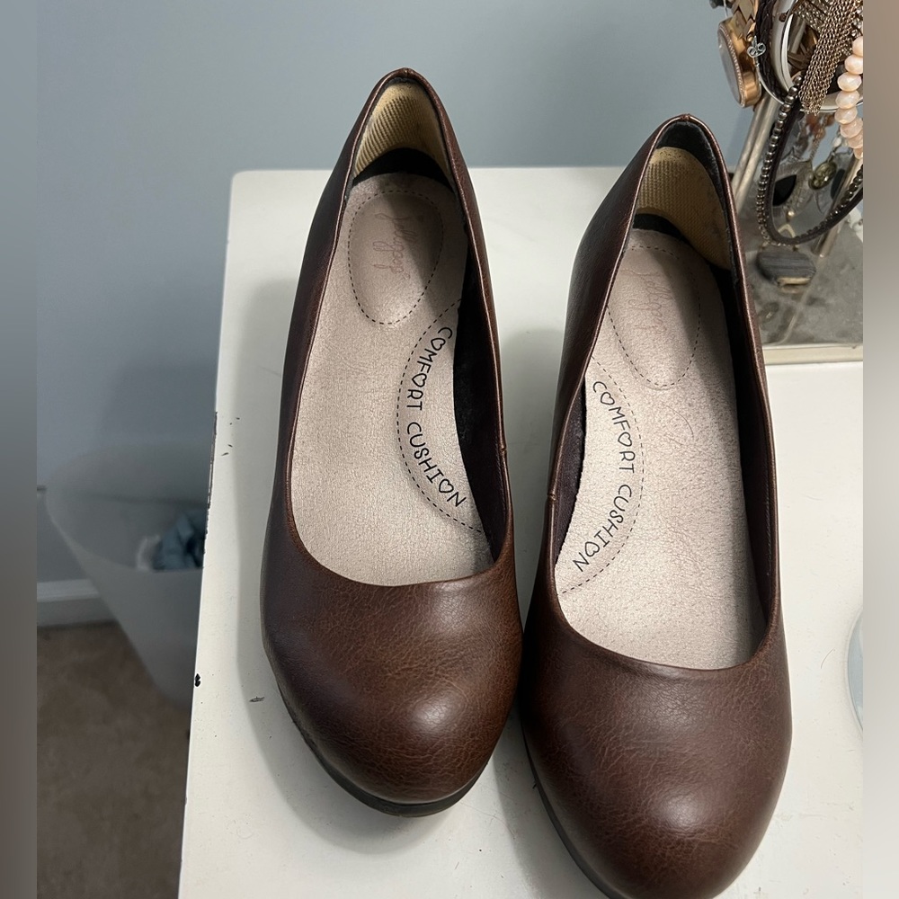 Brown wedges